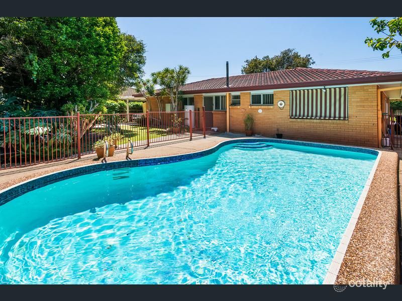 8 Clifton St, Biggera Waters, QLD 4216