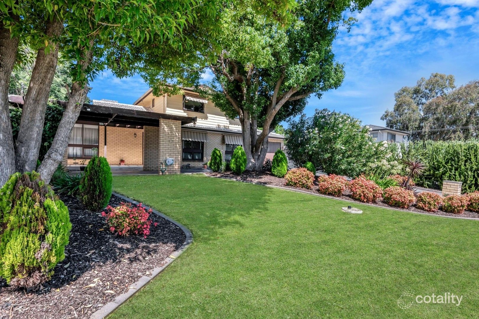 17 Cronulla Dr, Redwood Park, SA 5097