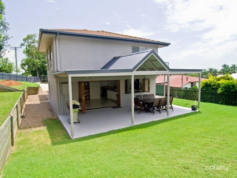 15 Primrose Pde, Wynnum, QLD 4178