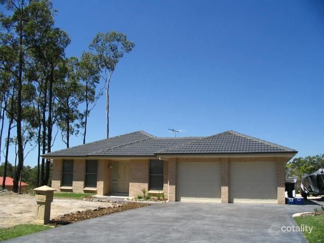 17 Magnolia Cl, Fletcher, NSW 2287