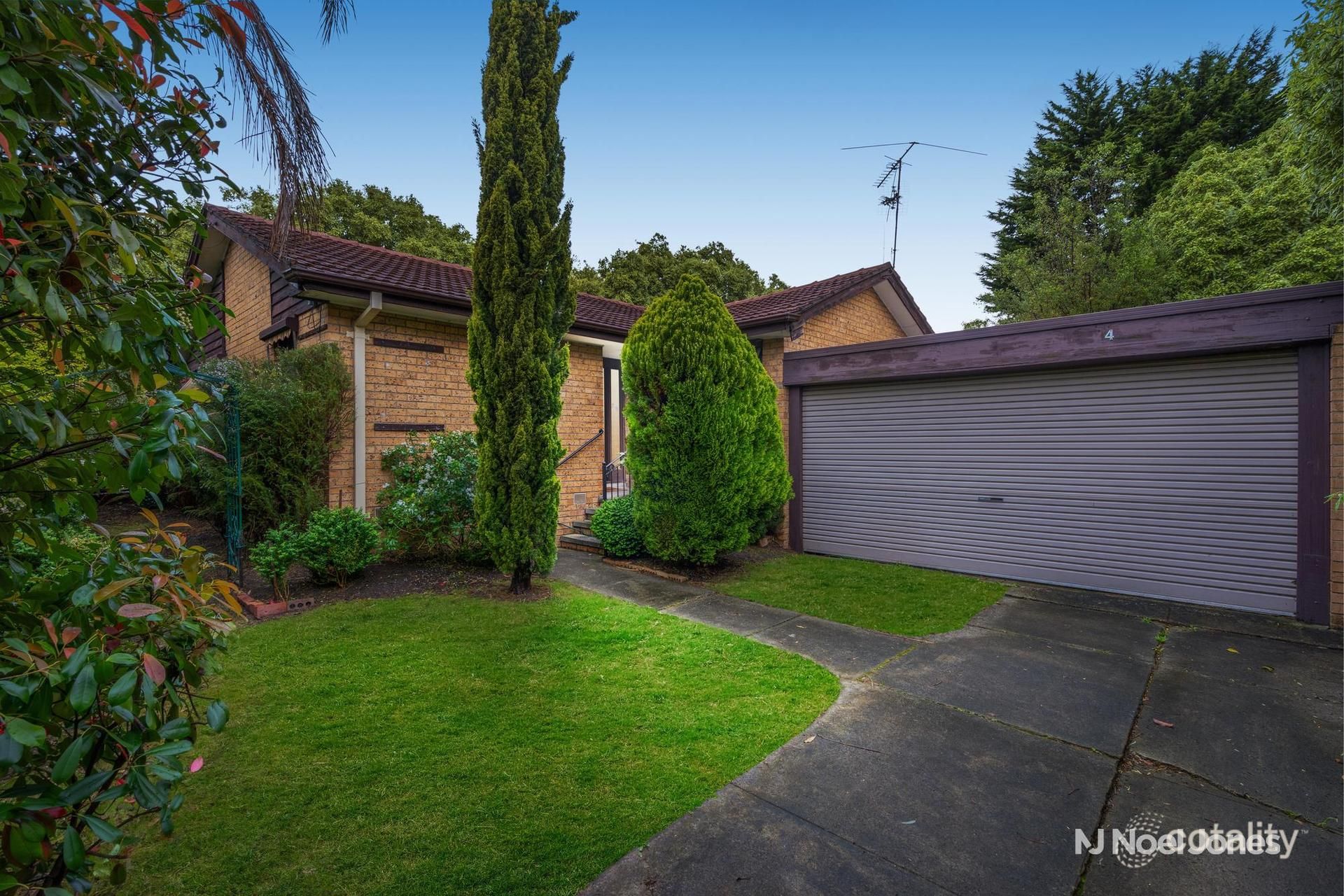 4 Penhyrn Ave, Croydon, VIC 3136
