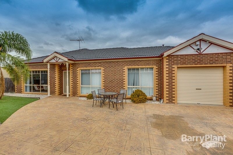 2/5 Gunsynd Ct, Keilor Downs, VIC 3038
