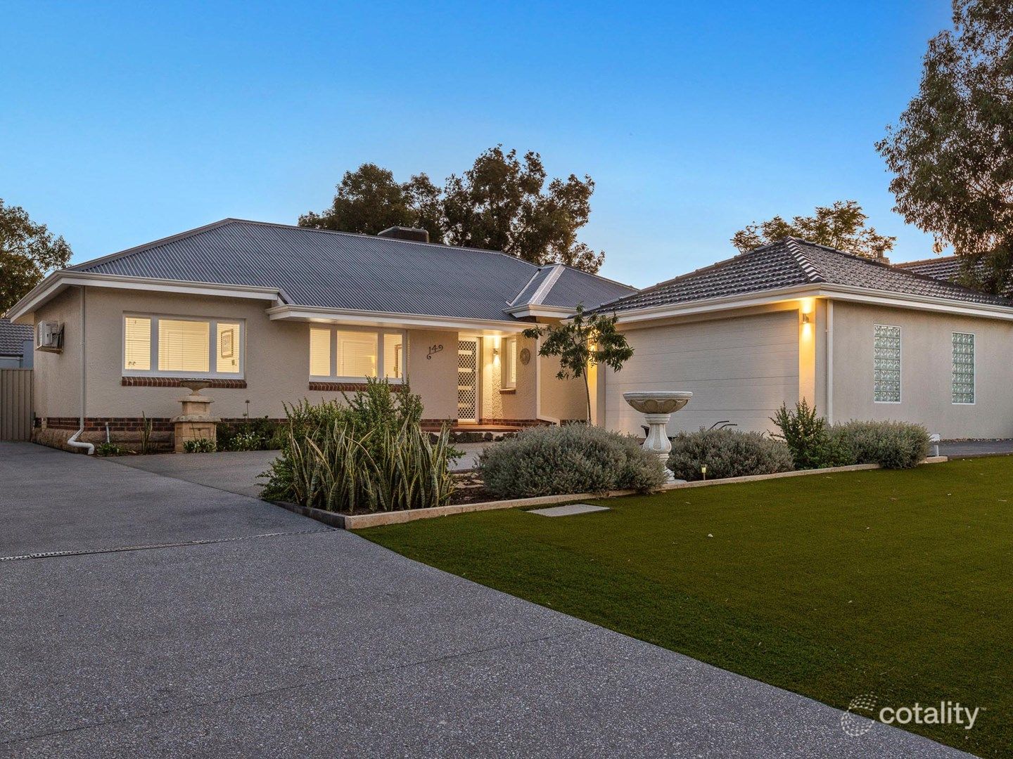 14 Holman St, Melville, WA 6156