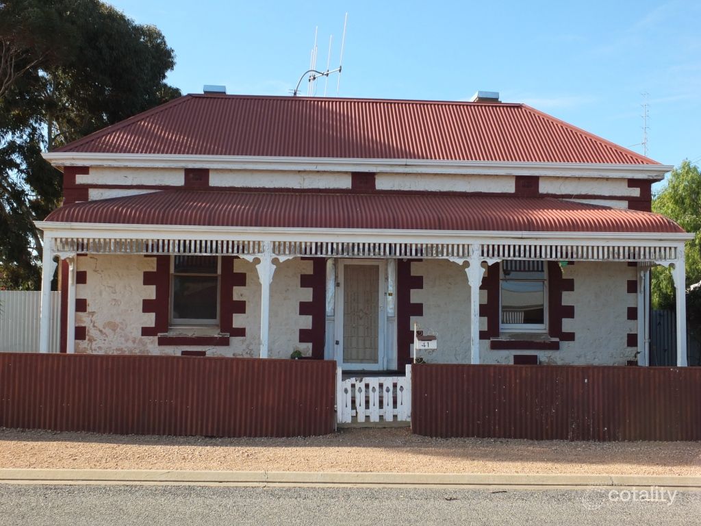 41 Charles Tce, Wallaroo, SA 5556