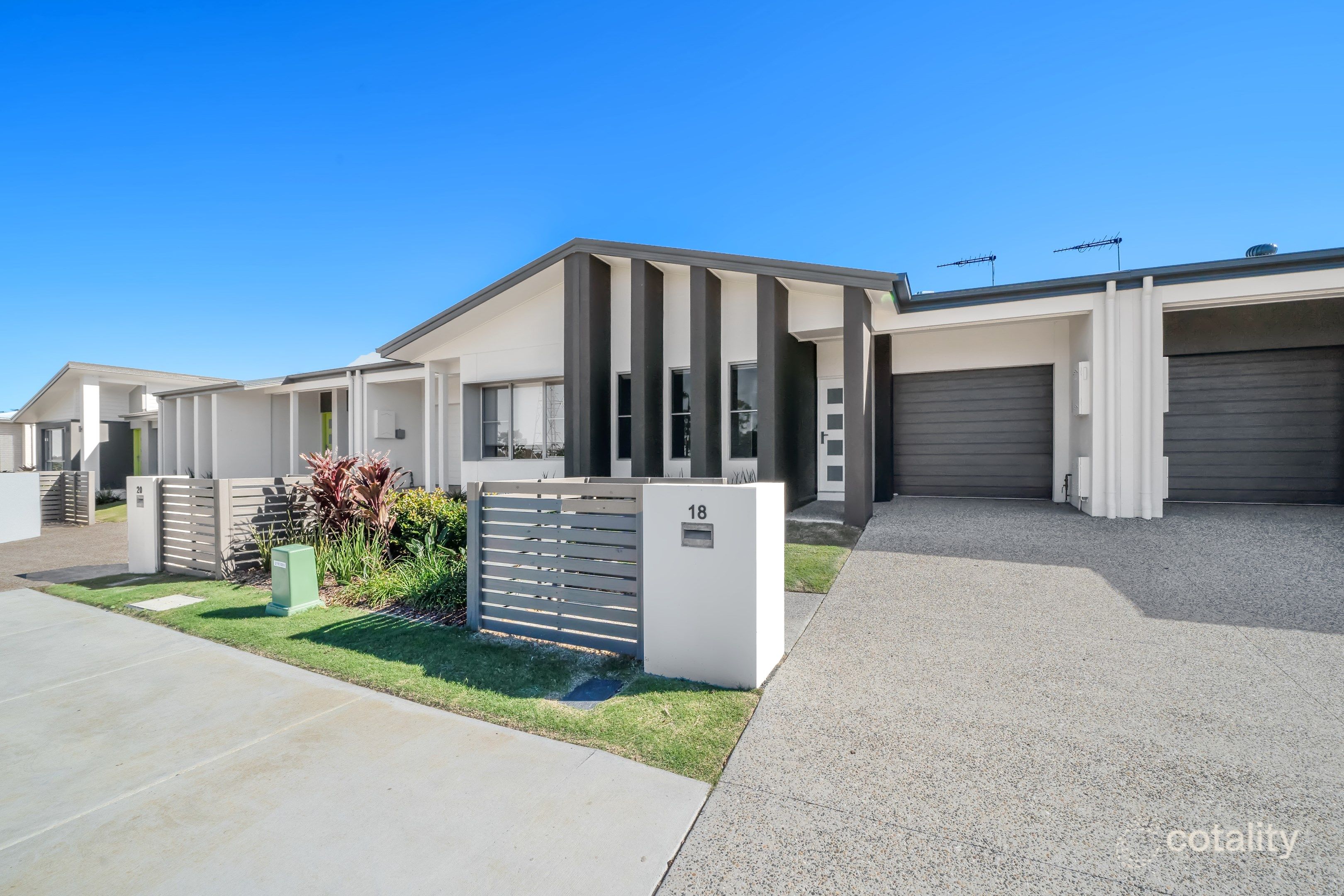 18 Mcconnell Esp, Strathpine, QLD 4500