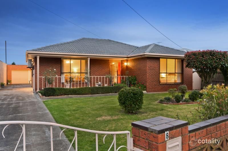 8 Katoomba Ct, Hamlyn Heights, VIC 3215