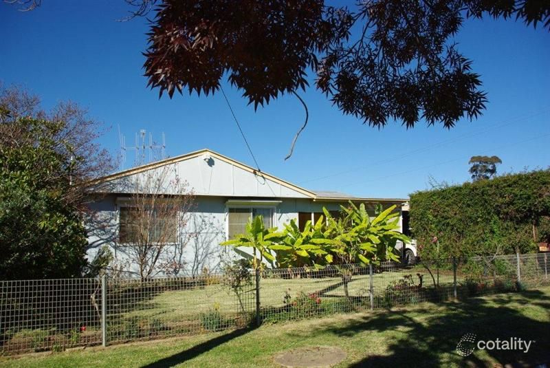 29 Charles St, Wellington, NSW 2820