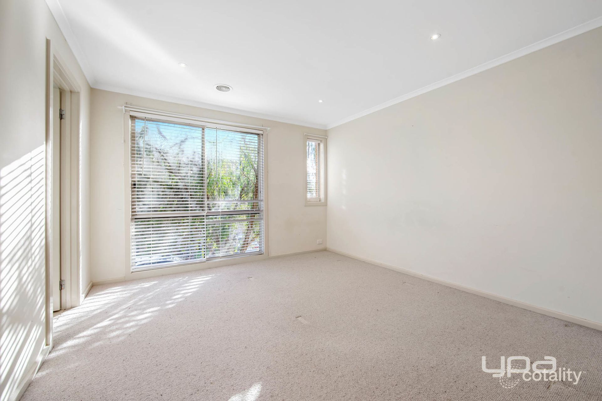 49 Amberlea Cct, Taylors Hill, VIC 3037