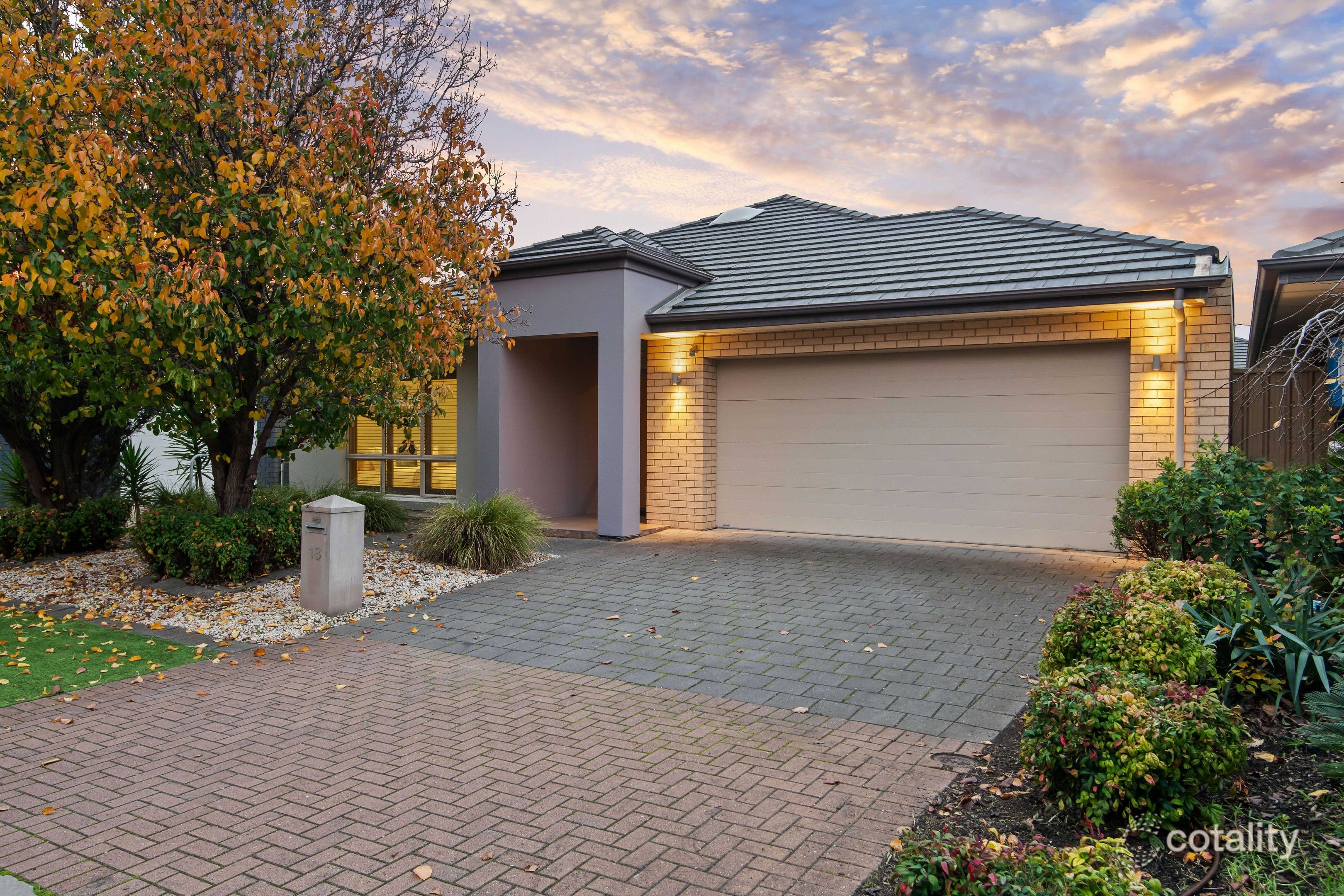 18 Flag St, Seaford Meadows, SA 5169