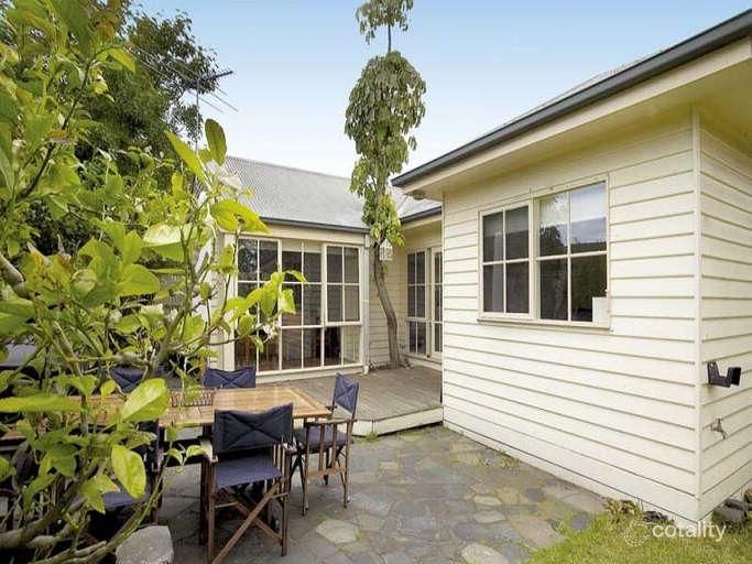 12 Poole Ave, Hampton, VIC 3188