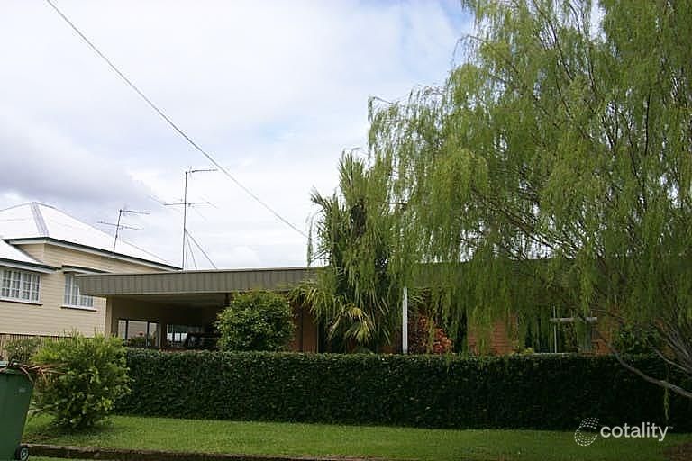 24 Templeton St, Gordonvale, QLD 4865