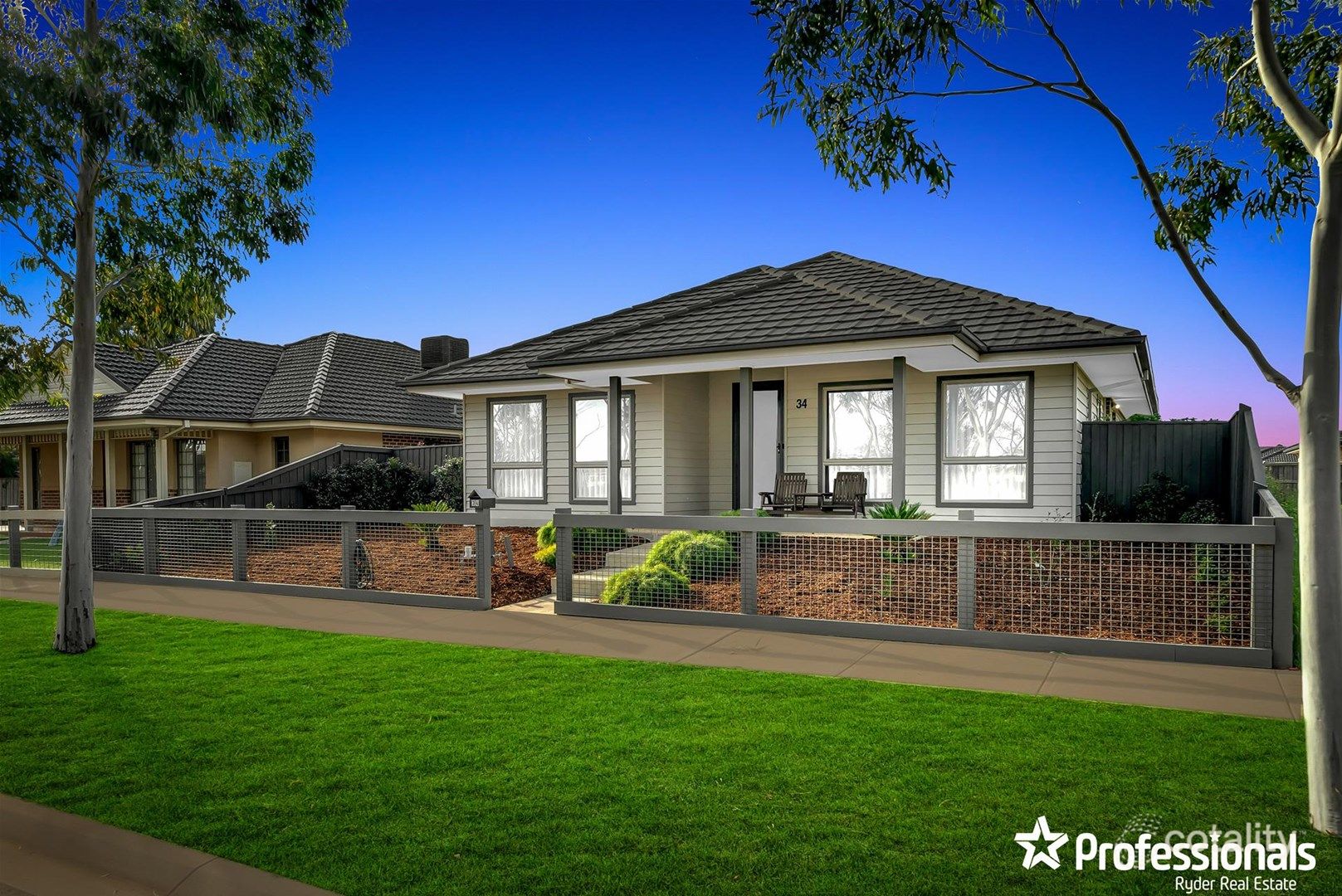 34 St Arnaud Rd, Eynesbury, VIC 3338