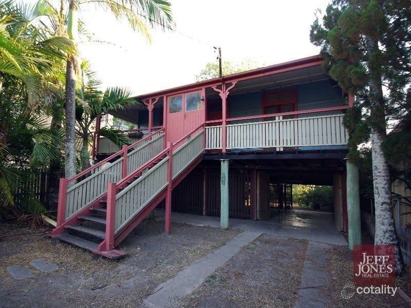 77 Cleveland St, Stones Corner, QLD 4120