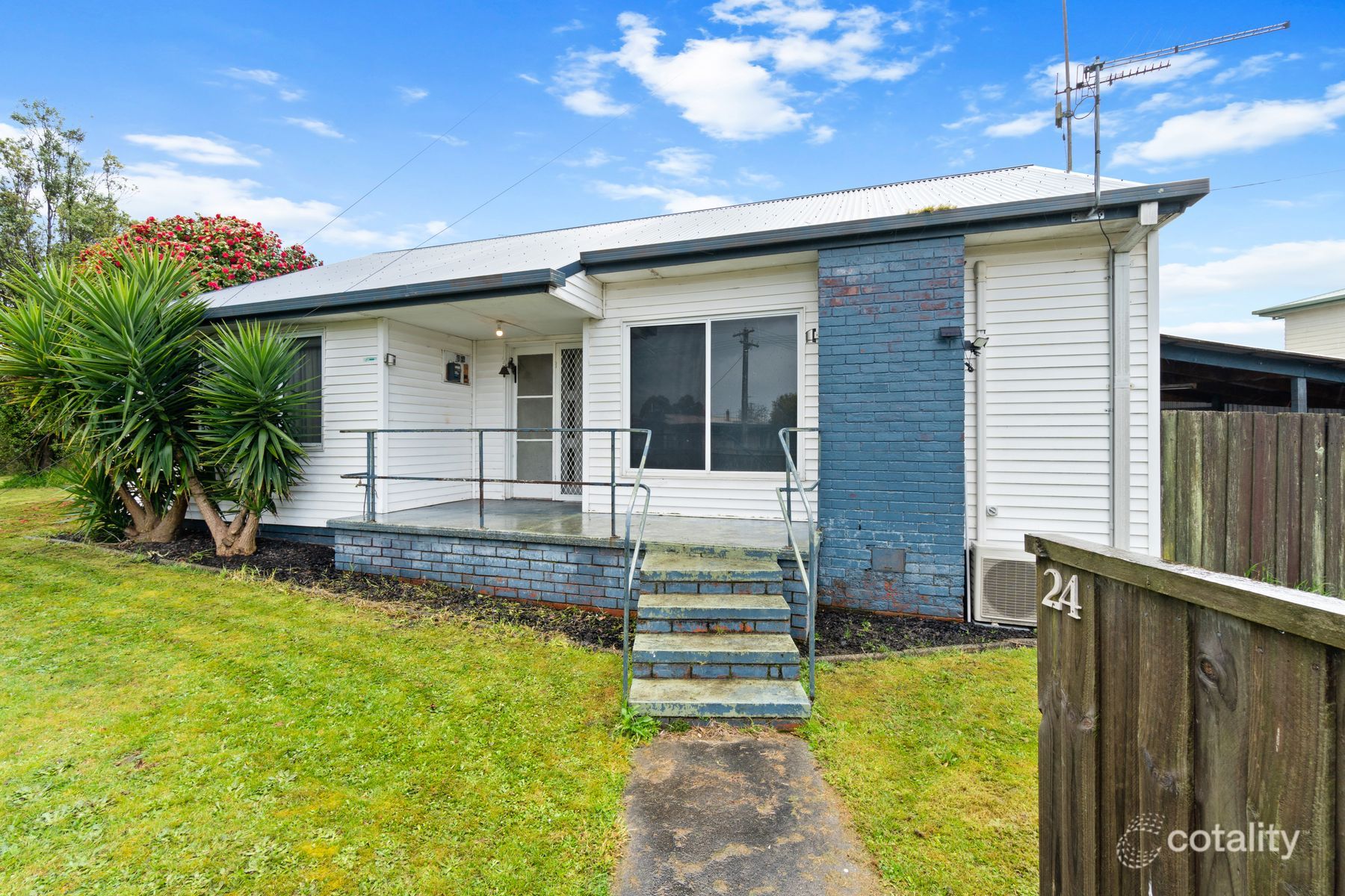 24 Anderson Ave, Yallourn North, VIC 3825