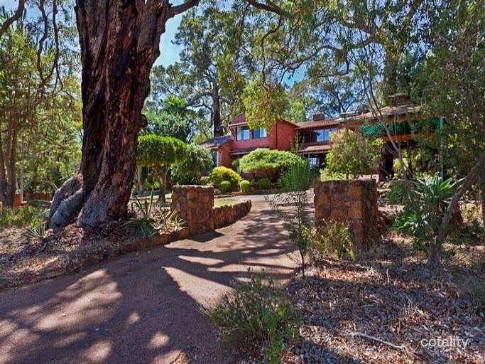 138 Williams St, Gooseberry Hill, WA 6076
