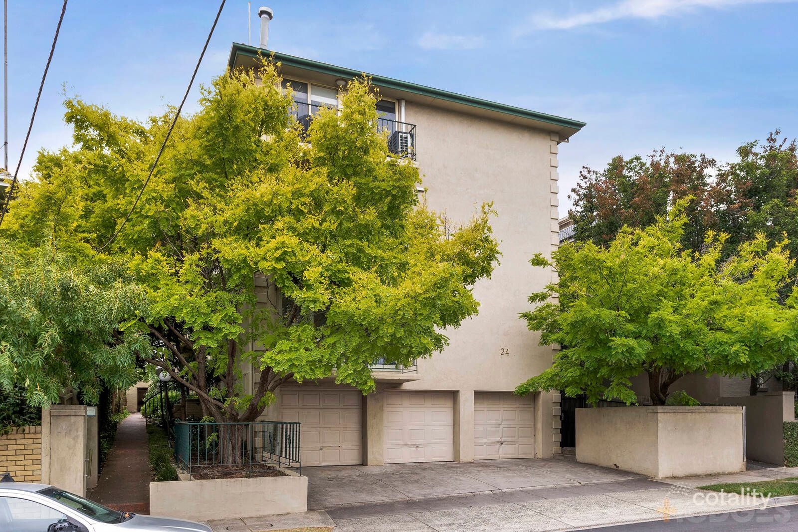 1/24 Mathoura Rd, Toorak, VIC 3142