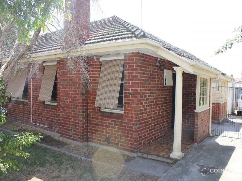 12 Armstrong St, Reservoir, VIC 3073