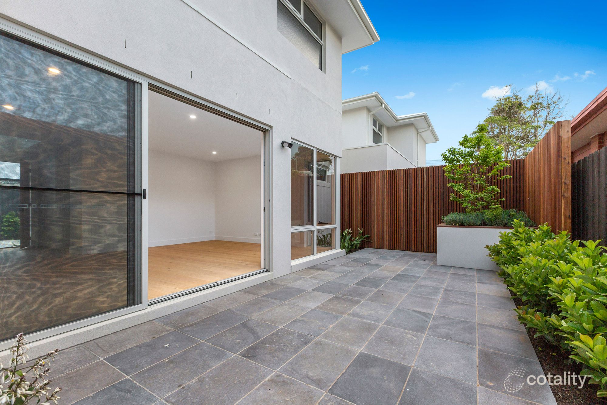 2/16 Pitt St, Mornington, VIC 3931
