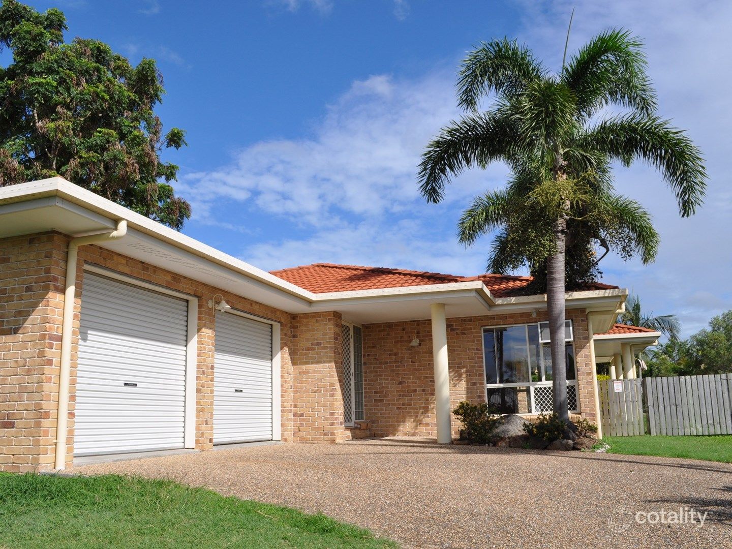 8 Fairbairn Pl, Clinton, QLD 4680