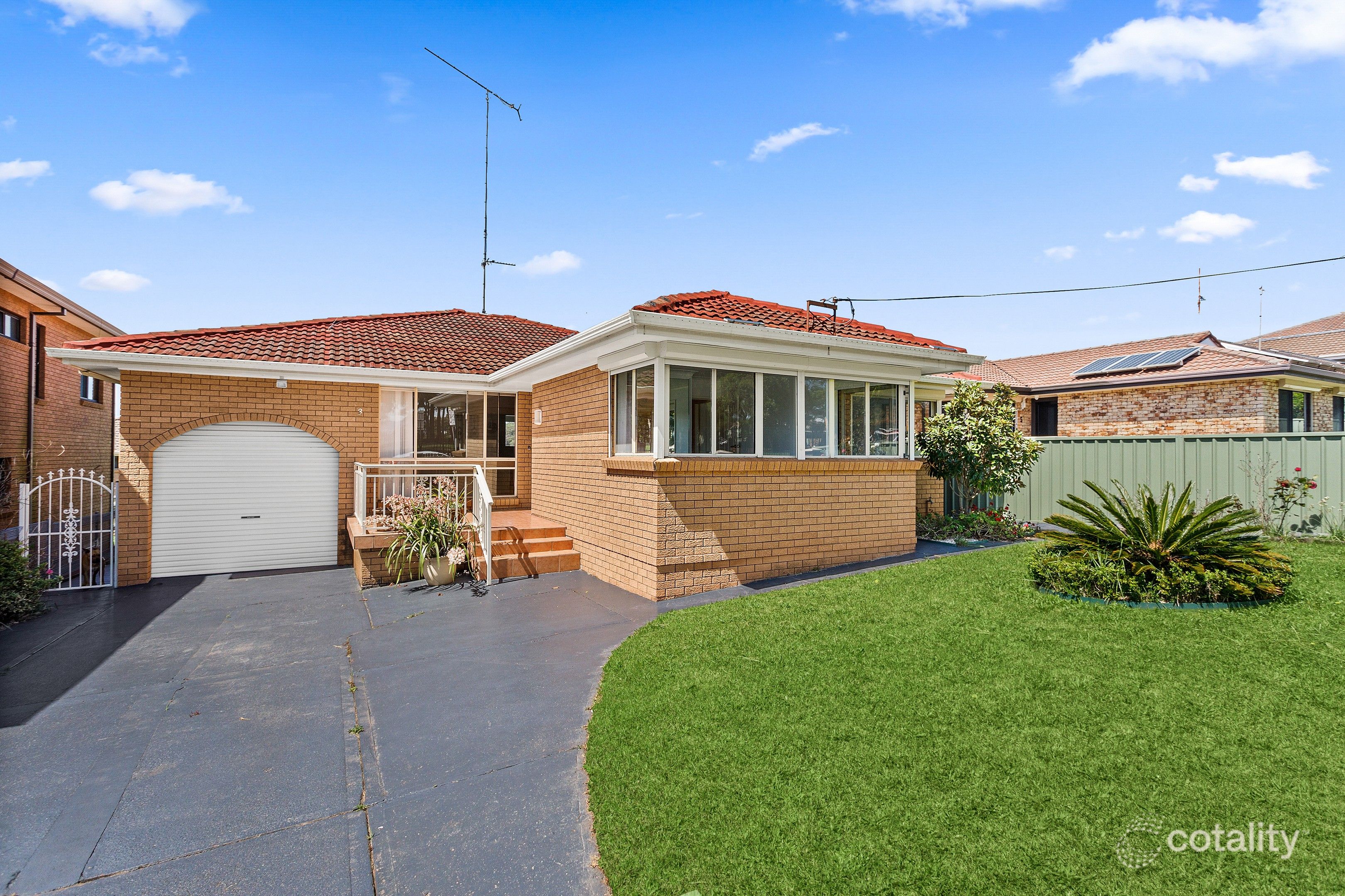 3 Hunter St, Barrack Heights, NSW 2528