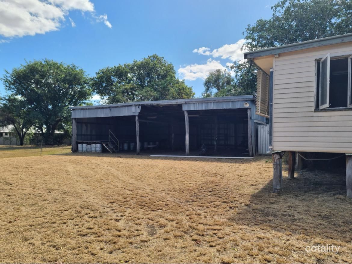 27-28 Bowen St, Banana, QLD 4702