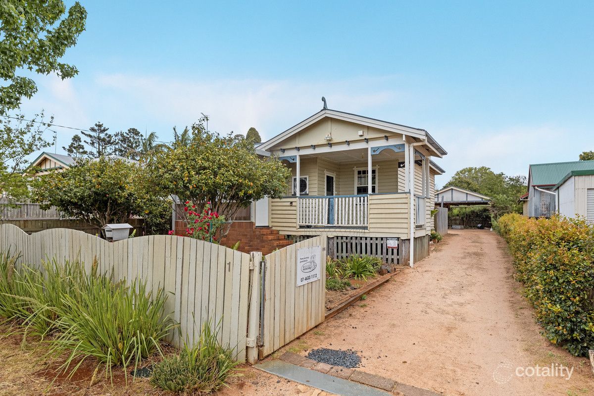 1 Waratah St, Newtown, QLD 4350