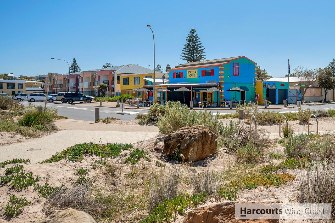 8 Third Ave, Moana, SA 5169