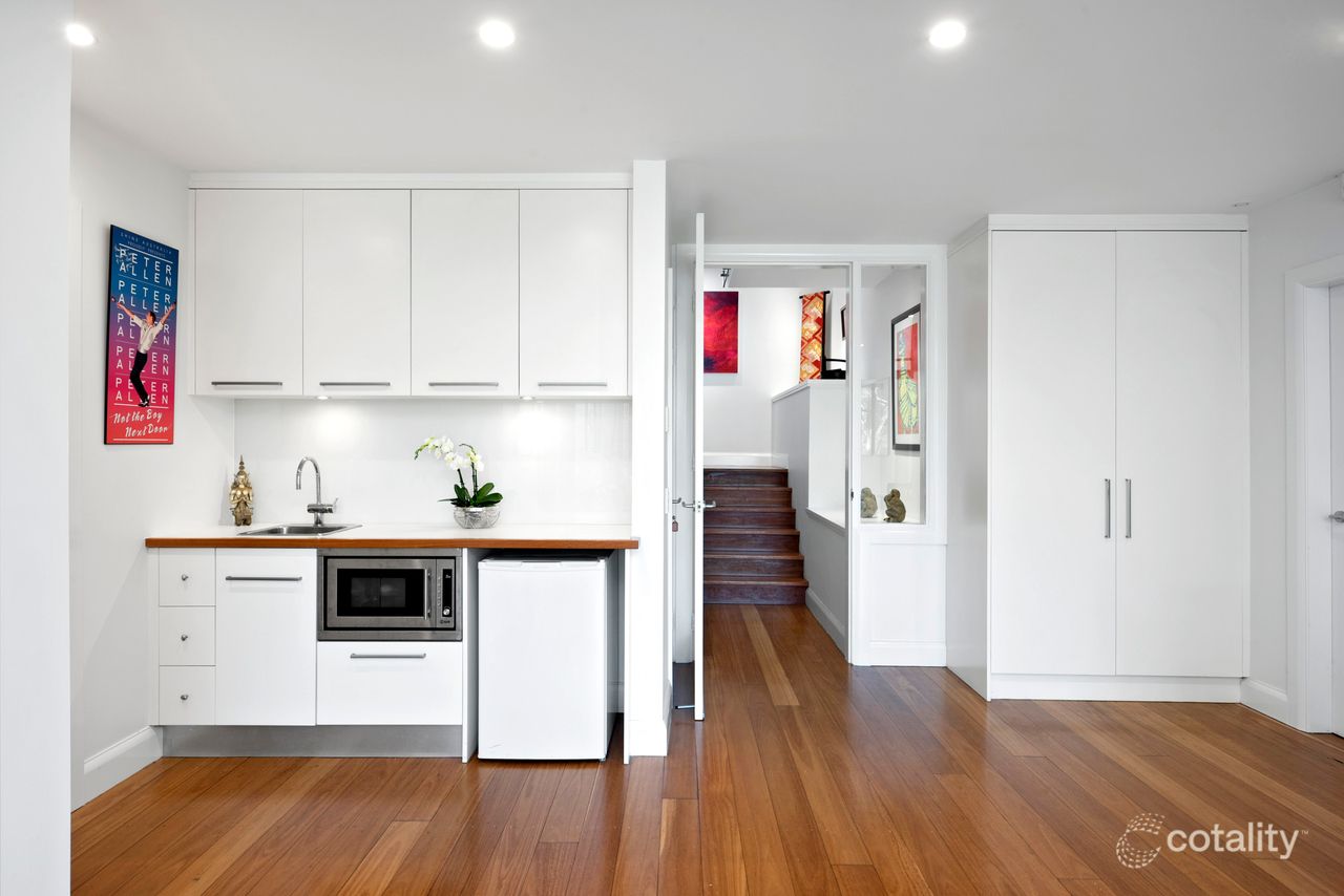 8 St Giles Ave, Greenwich, NSW 2065