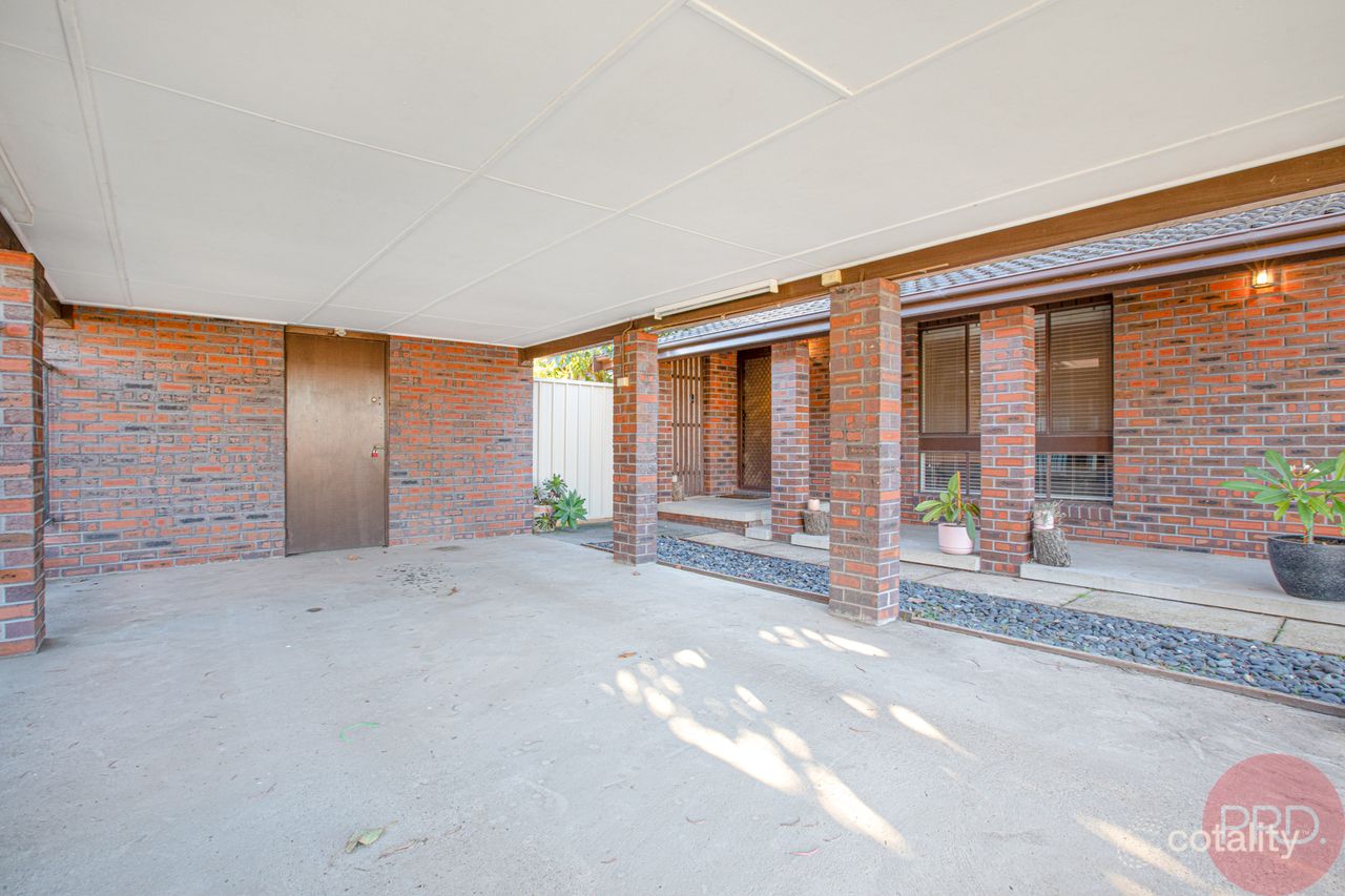 19 Galway Cres, Metford, NSW 2323