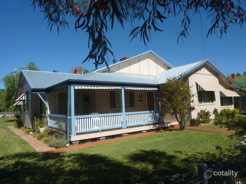 104 Wamboin St, Gilgandra, NSW 2827