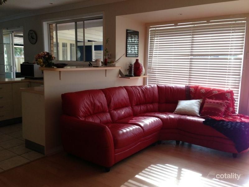 8 Aston Wilde Ave, Chittaway Bay, NSW 2261