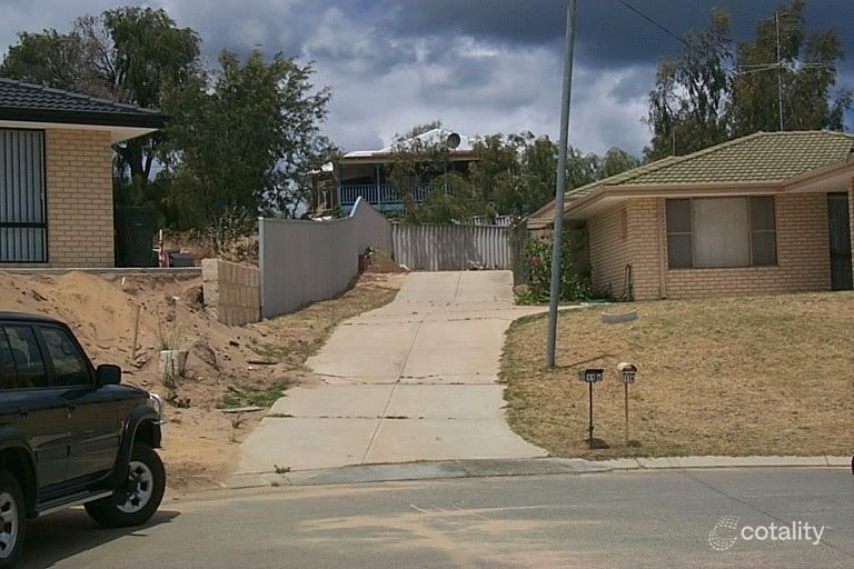 2/11 Kennett Pl, Dawesville, WA 6211