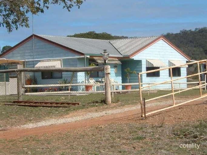 519 Ambrose Bracewell Rd, Ambrose, QLD 4695