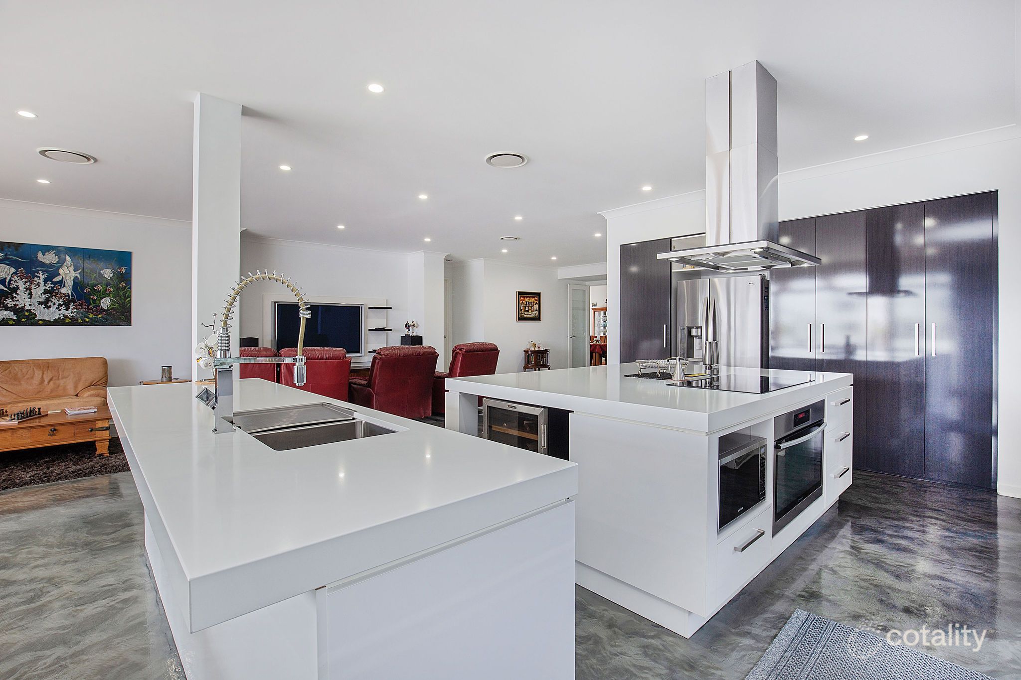 10 Sundown Pl, Jacobs Well, QLD 4208