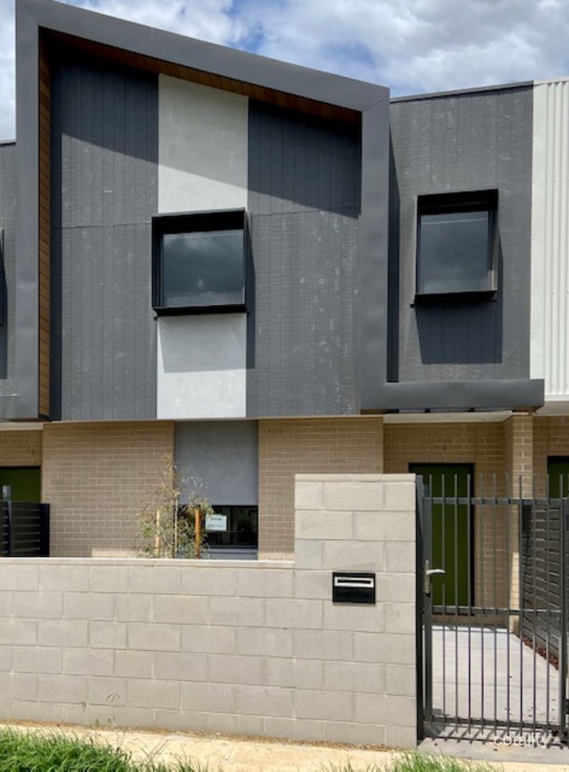 13/89 Henry St, Pakenham, VIC 3810