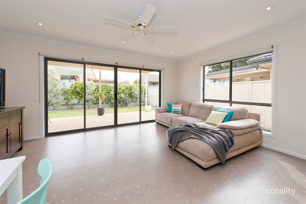 9 Inkster Ave, Taperoo, SA 5017