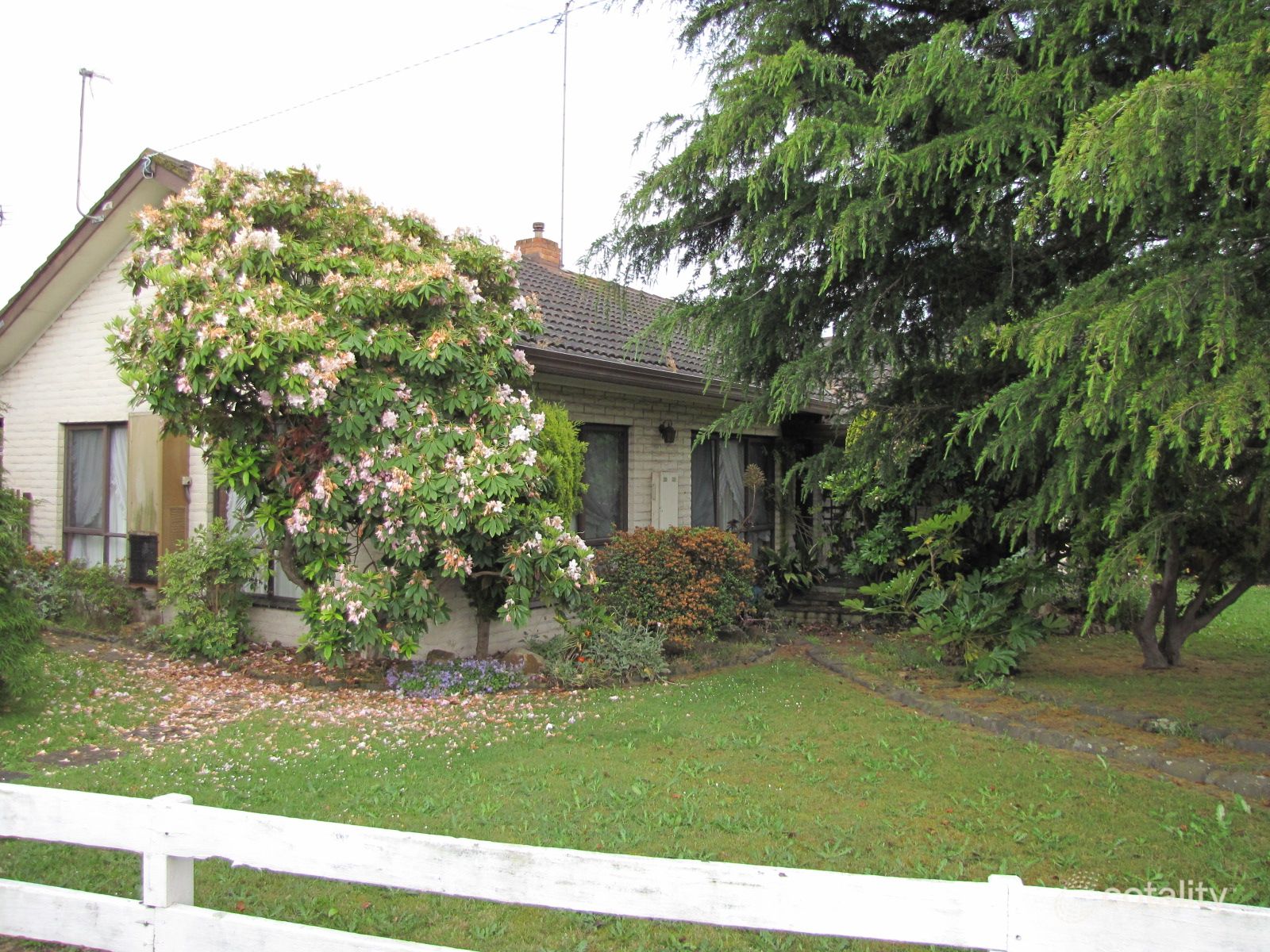 8 Kingsford St, Moe, VIC 3825