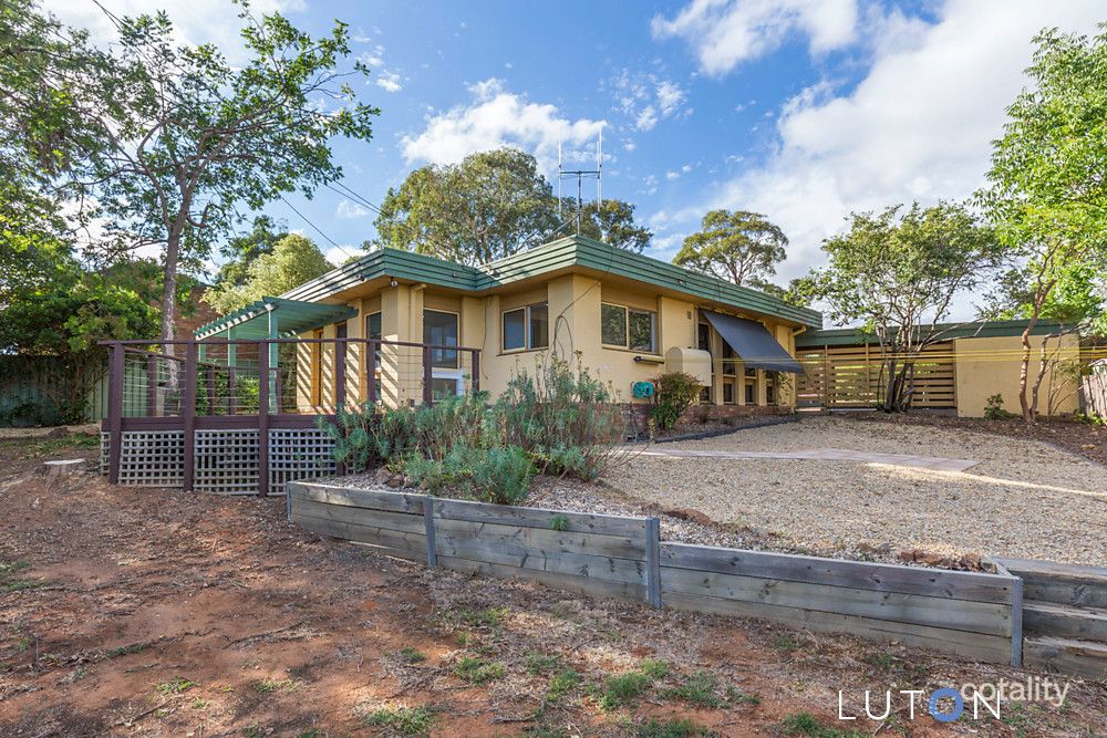 7 Poole Pl, Latham, ACT 2615