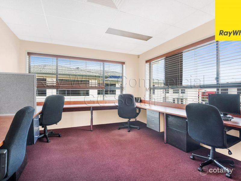 5 Executive Dr, Burleigh Waters, QLD 4220