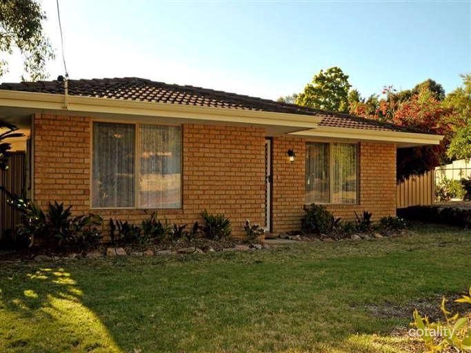 3 Byblis Pl, Koongamia, WA 6056