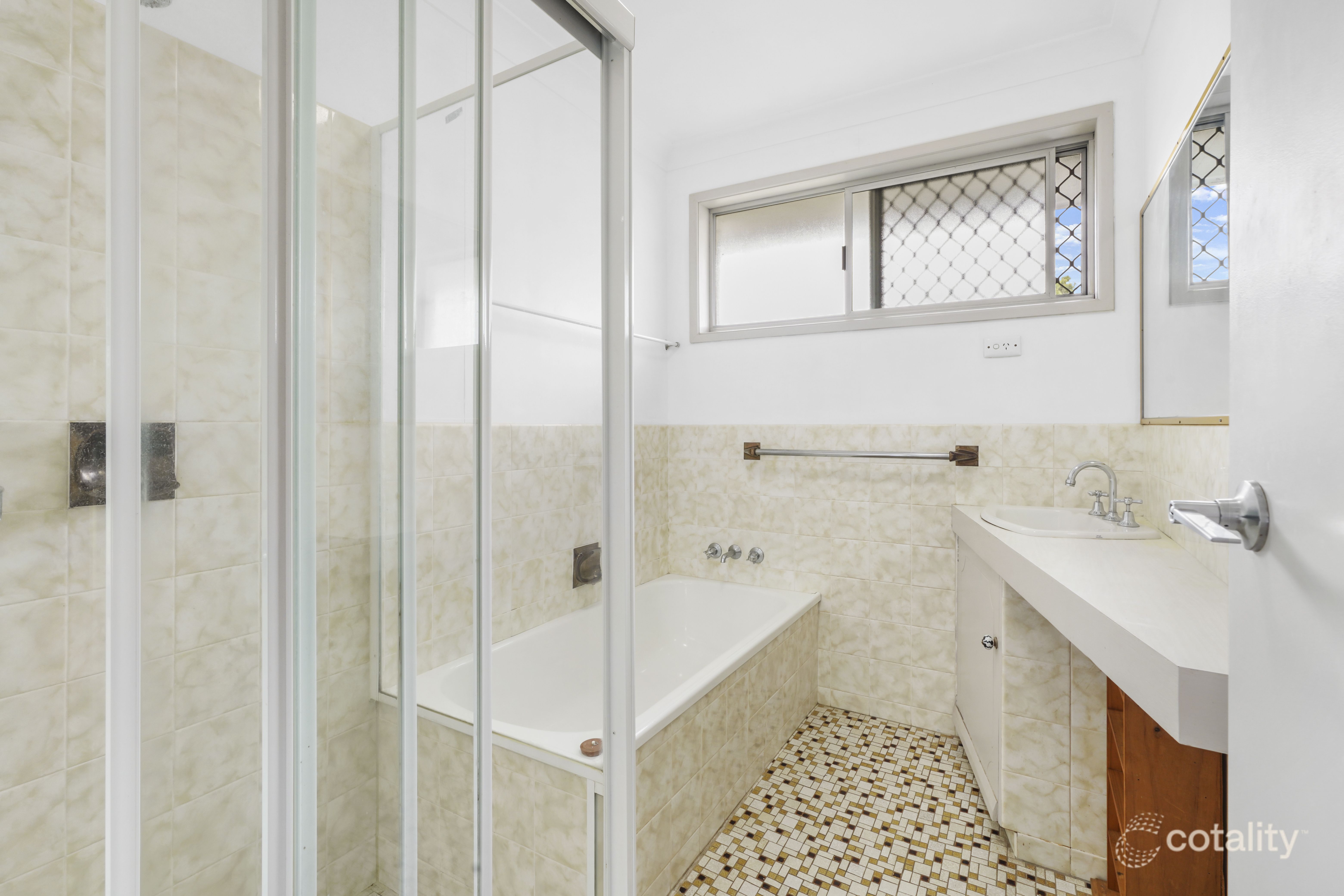 144 Laguna Ave, Palm Beach, QLD 4221