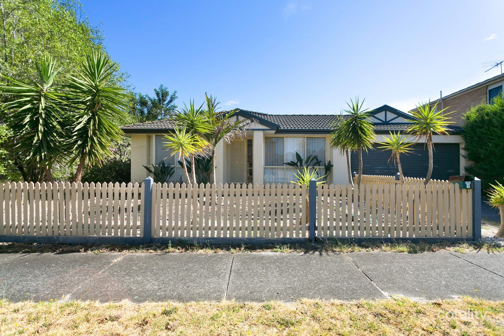 1 St Johns Wood, Skye, VIC 3977