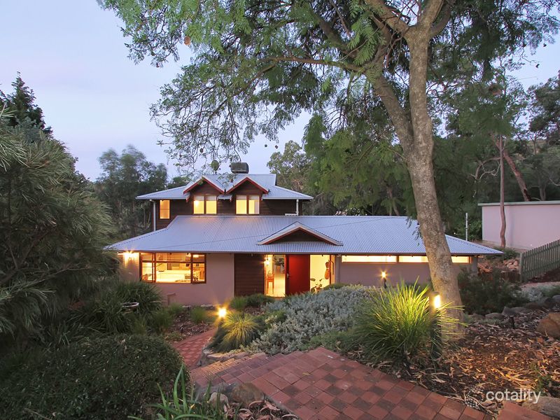4 Dale Dr, Gooseberry Hill, WA 6076