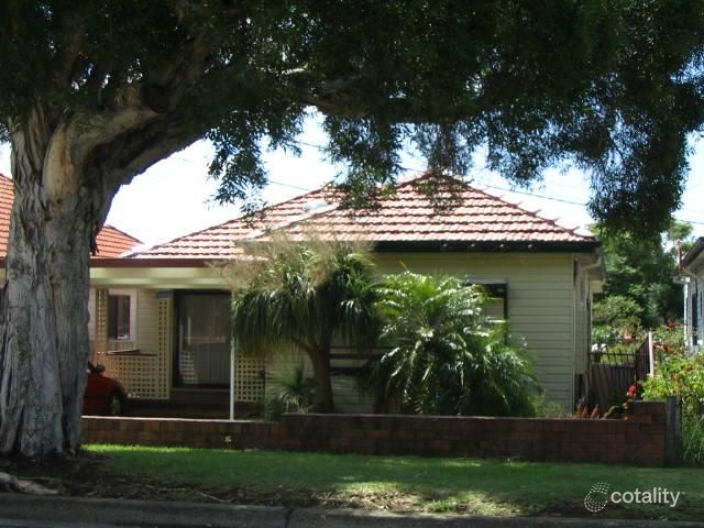 74 Hannans Rd, Riverwood, NSW 2210