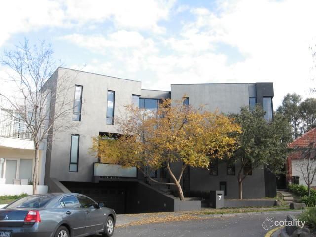 7 Zoe Cct, Northcote, VIC 3070