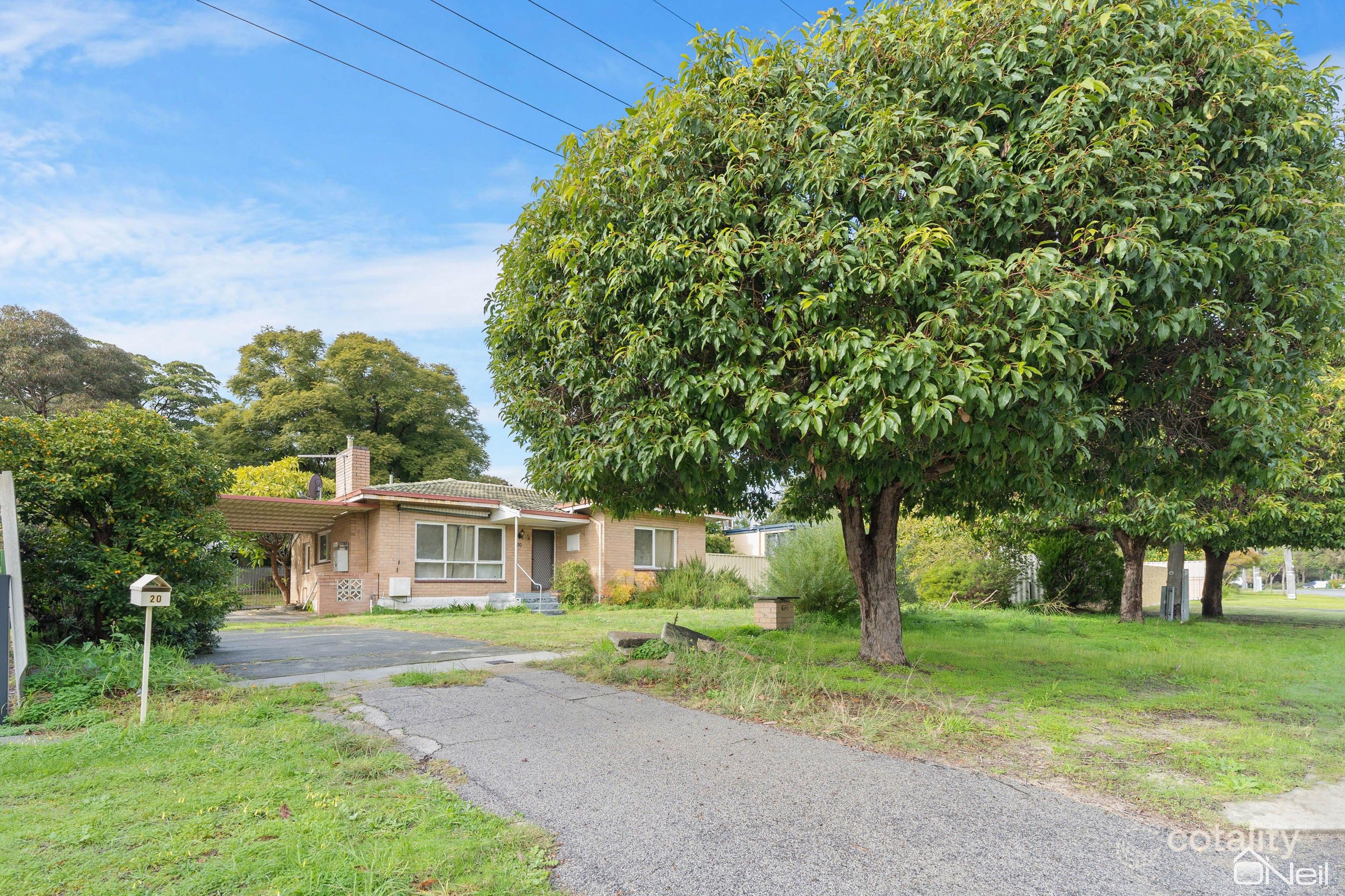 20 Spencer Rd, Kelmscott, WA 6111