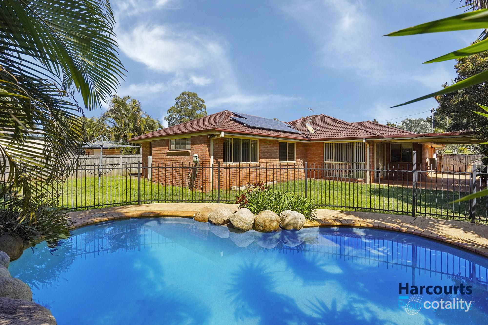 37 Chermside St, Wellington Point, QLD 4160