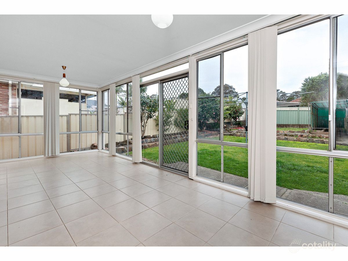 4 Poyner Ave, Glendale, NSW 2285