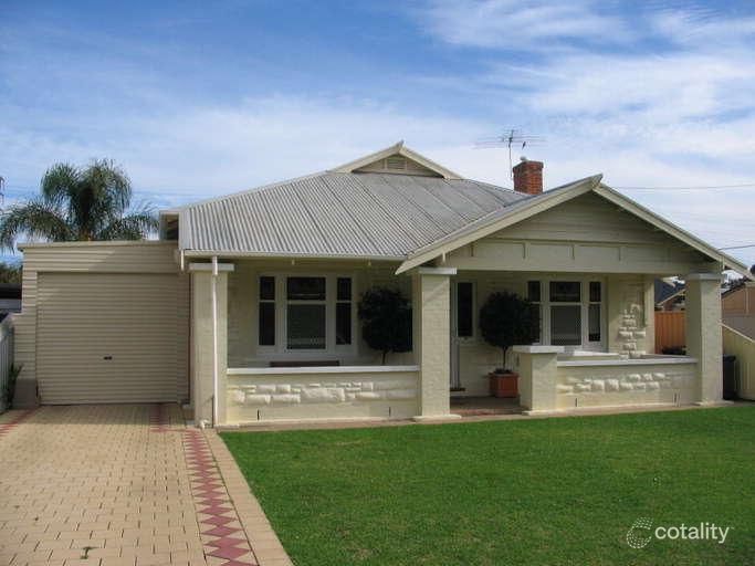 4 Selkirk Ave, Seaton, SA 5023