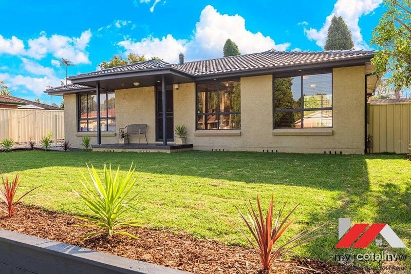 33 Cuscus Pl, St Helens Park, NSW 2560